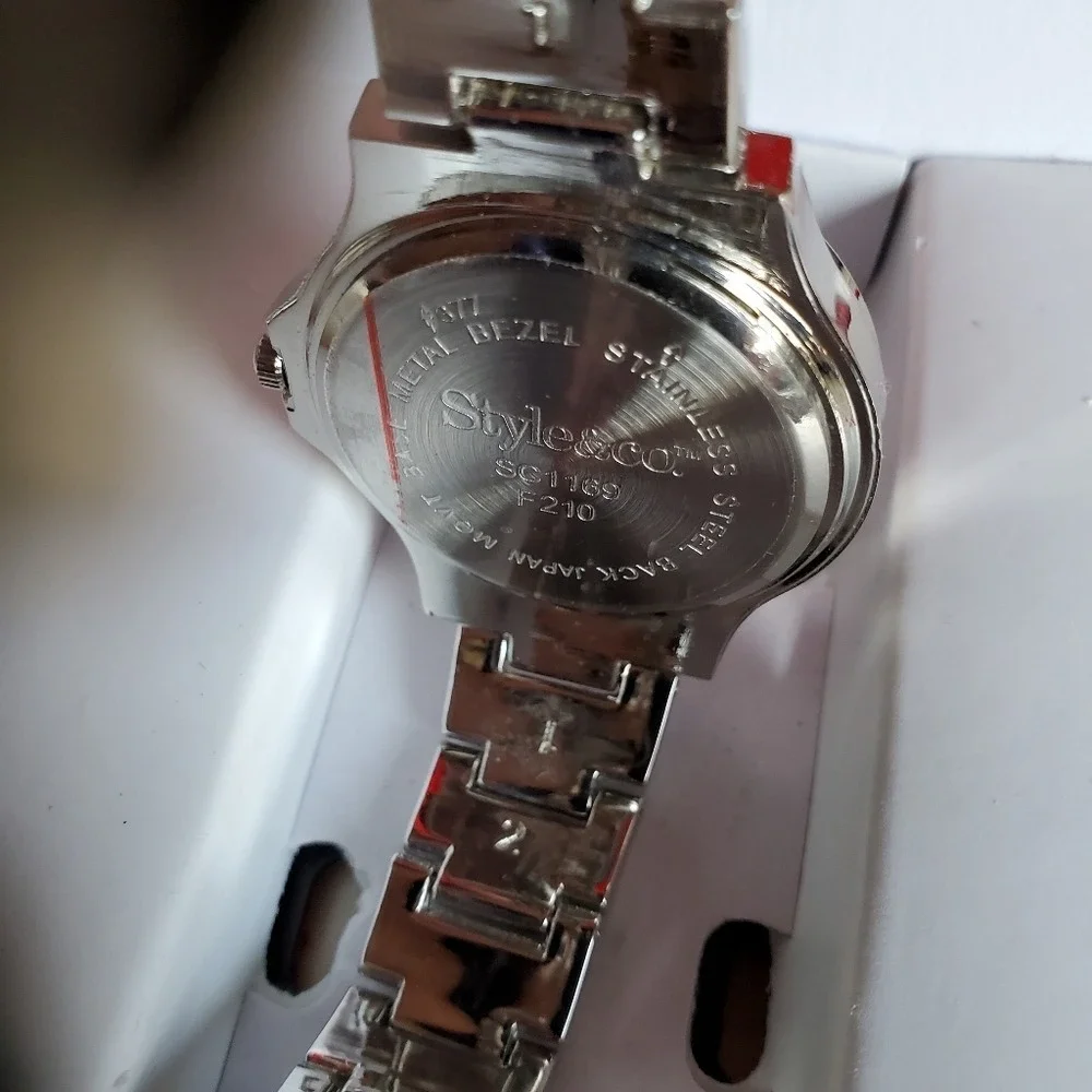 Style & Co Womens Silver Tone Crystal Bezel Watch SC1169 F210 Chrono Look New